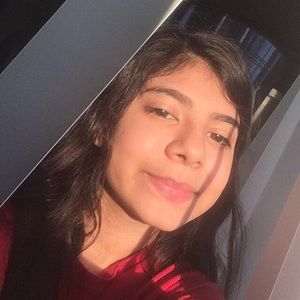 Meet your Posher, Daniela